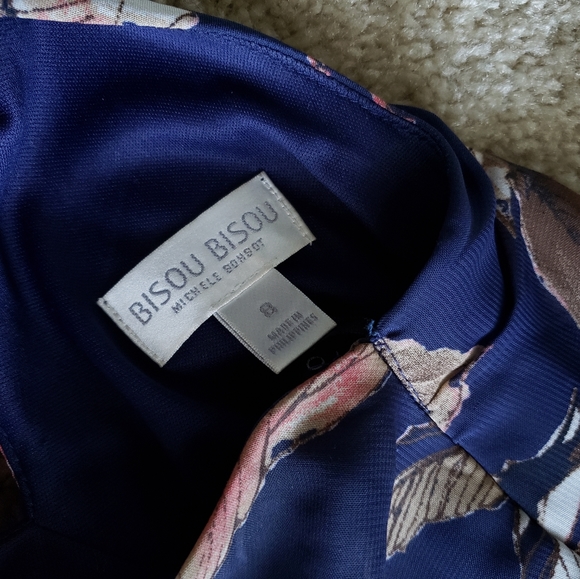 Dress - Picture 3 of 7